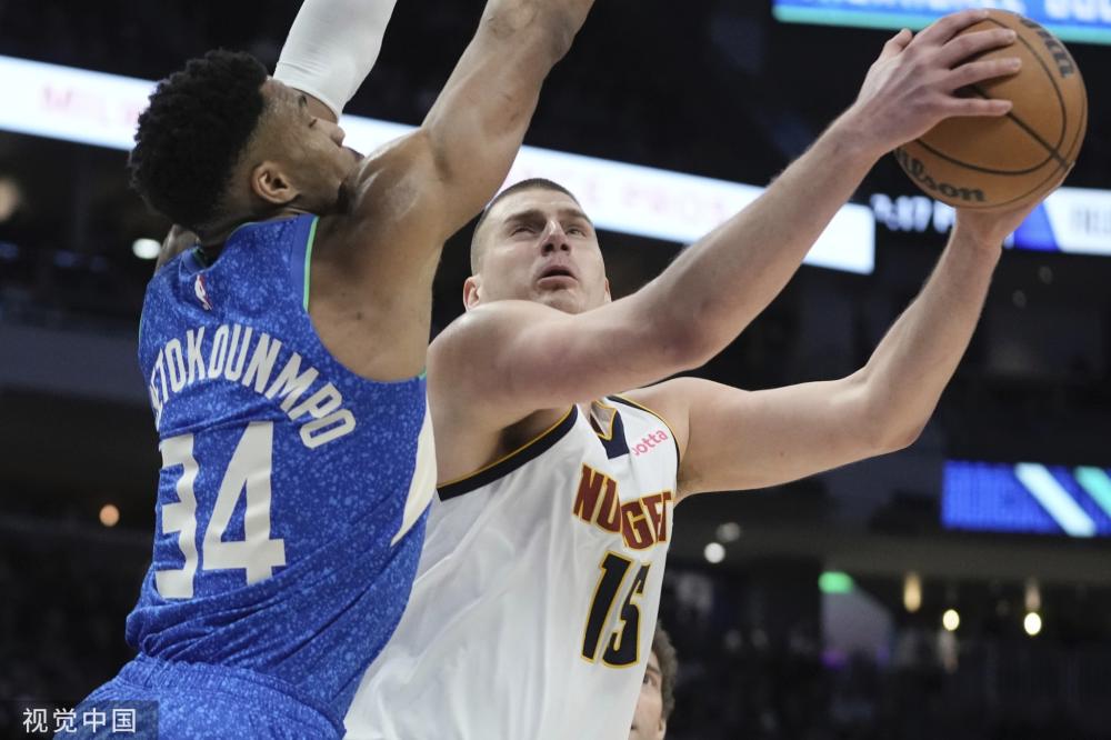 转发加油!孙颖莎王楚钦王曼昱等训练现场.